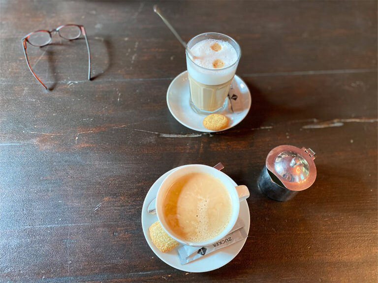 Frankfurt Expedition Mallorca Schmidt Peccolo am Goetheturm Goetheruh 02 768x576