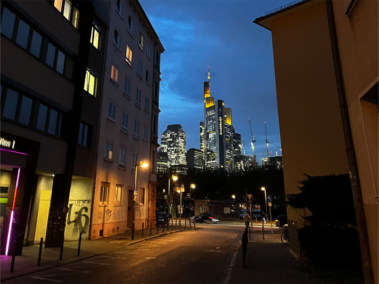 Frankfurt Main Expedition Mallorca Commerzbank Tower Frankfurt 768x576